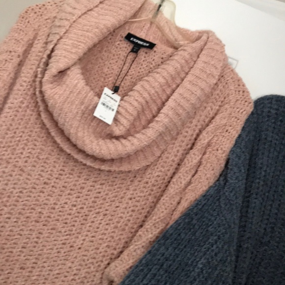 Express sweater bundle - Picture 5 of 6